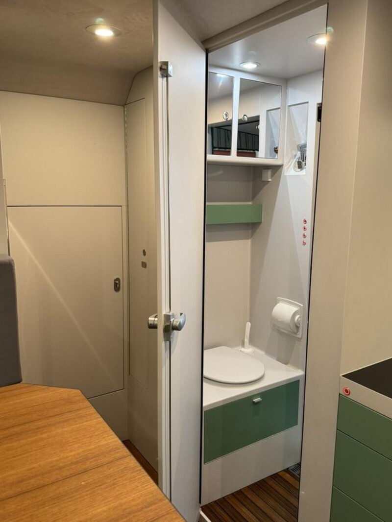 Mercedes Unimog U4023