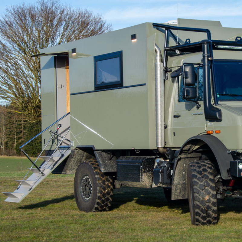 Mercedes Unimog U4023