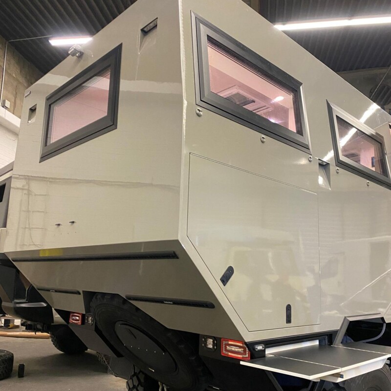 Mercedes Unimog U4023