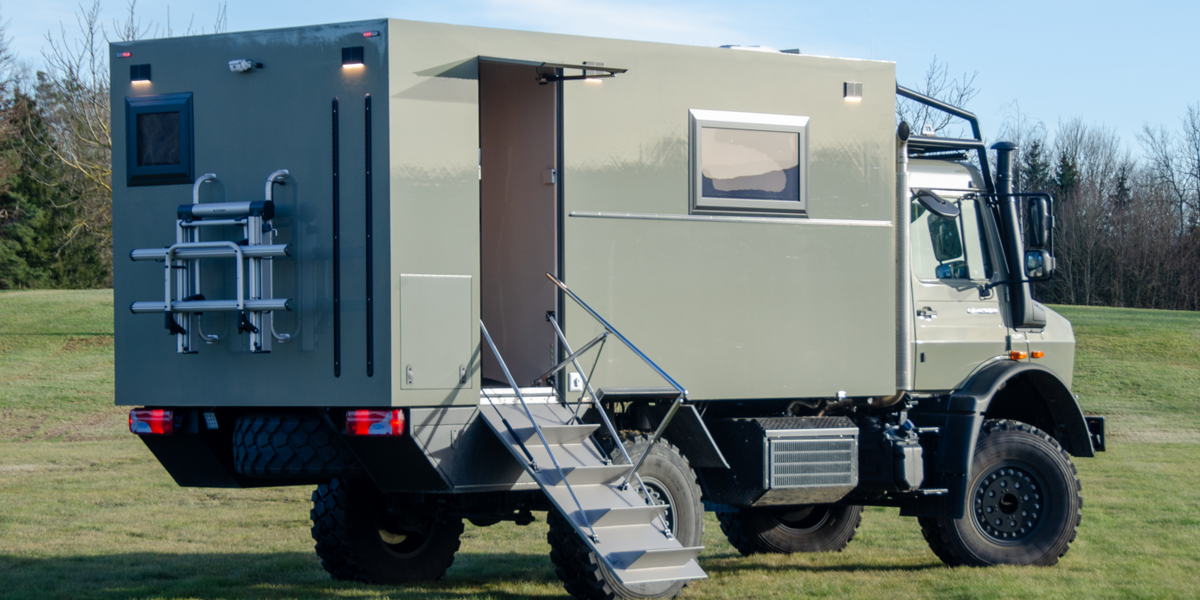 Mercedes Unimog U4023