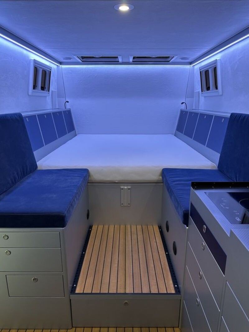 Mercedes Unimog U4023 – Ausstellungsfahrzeug