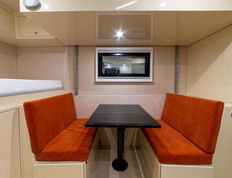 VW Crafter mit integrierter Wohnkabine