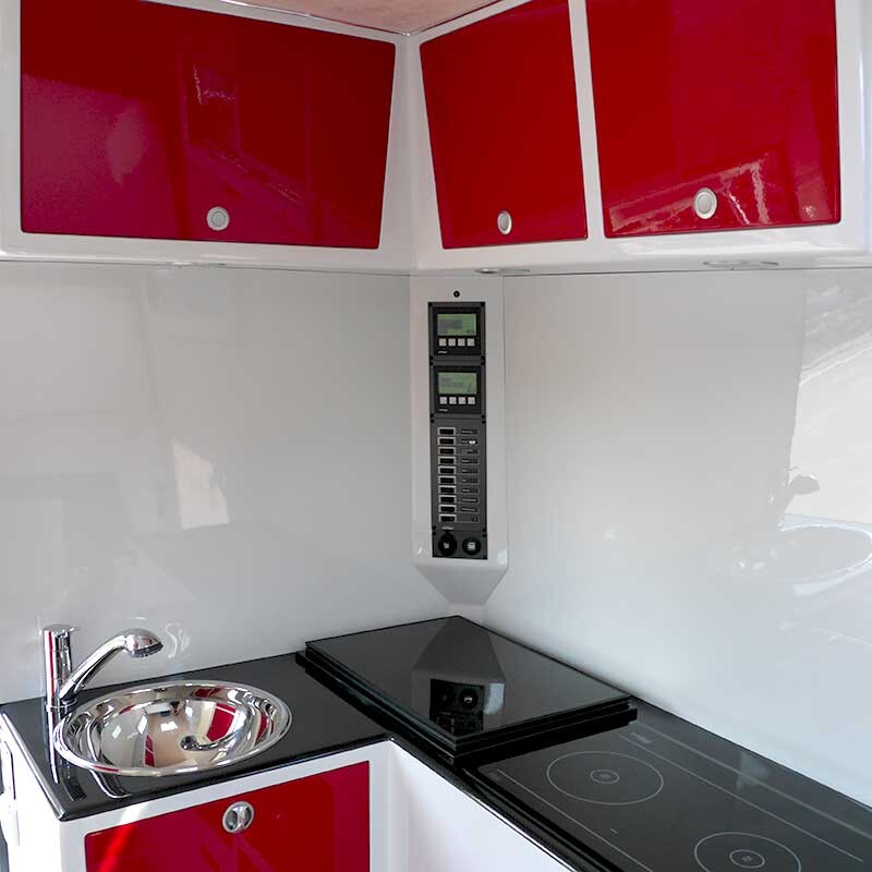 VW Amarok mit integrierter Wohnkabine